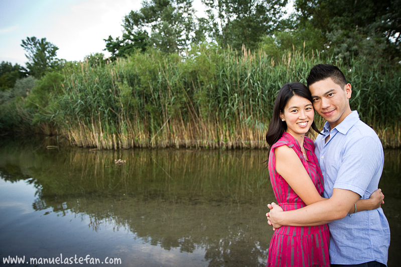 Engagement photos at Scarborough Bluffs 01