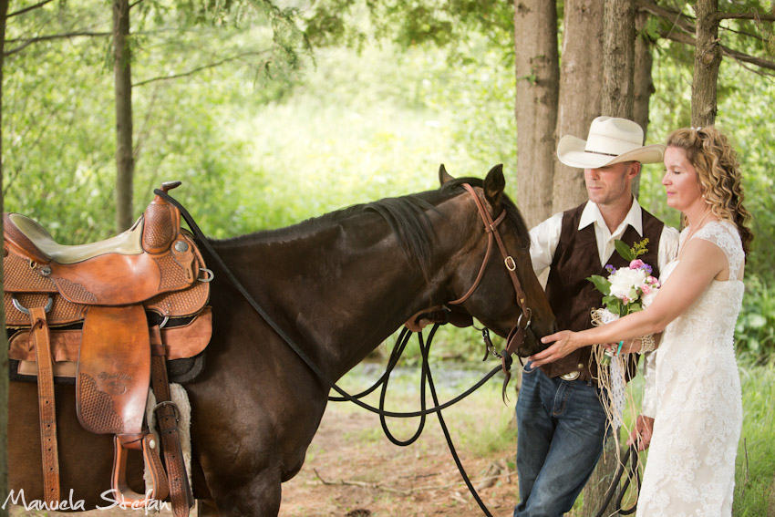 Wedding couple and horse at Pine Brook Farm