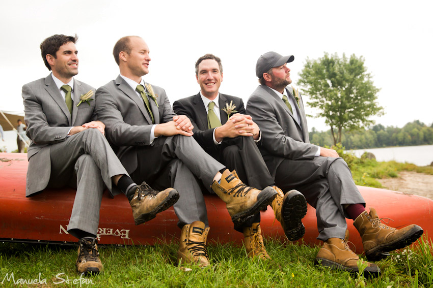 fun-groomsmen-portraits