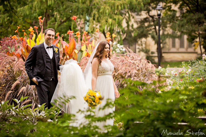 wedding-photography-in-st-james-park-toronto