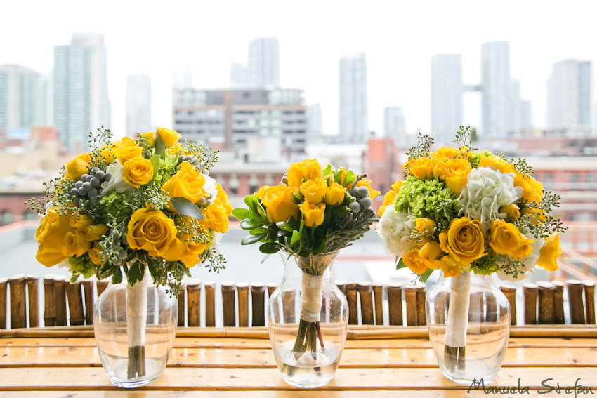 yellow-bridal-bouquets