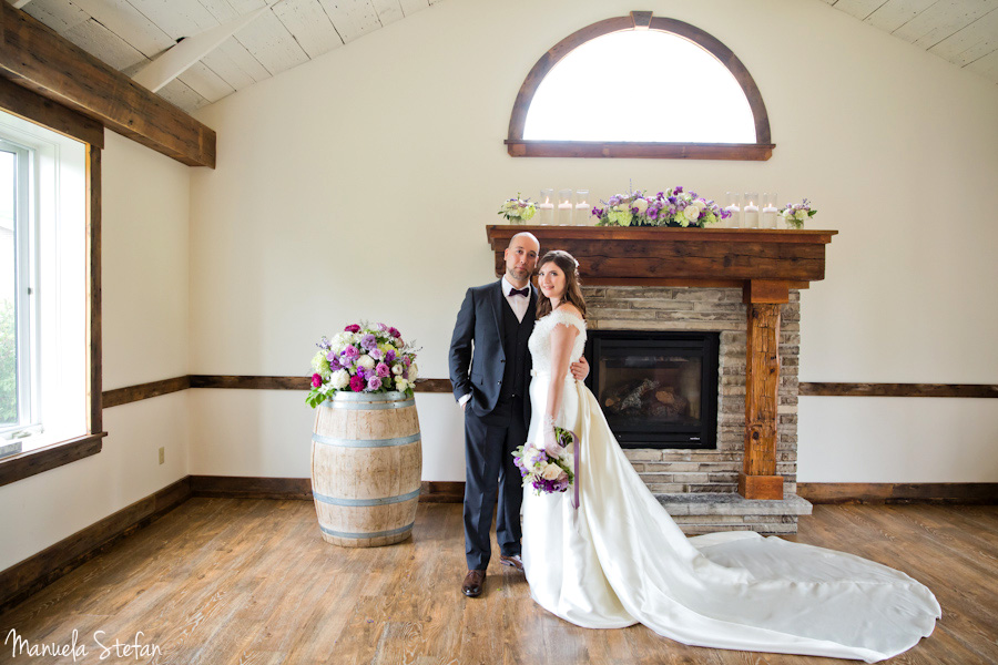 Newlyweds at Cave Spring Vineyard