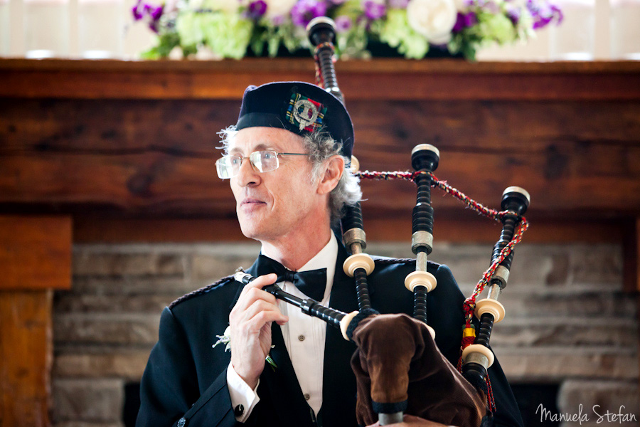 Wedding bagpipe player