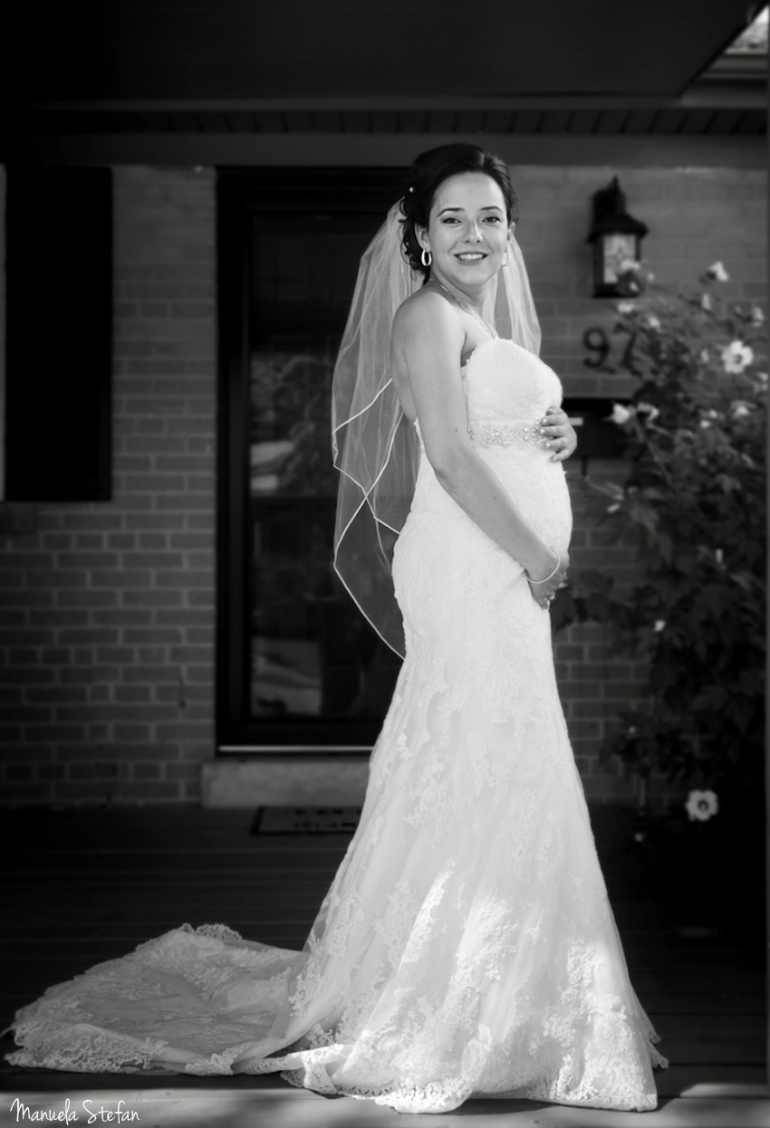 Pregnat bride portrait